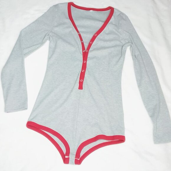 Source Unknown Tops - Womens 🌷 Adorable Gray And Deep Plum Long Sleeve Full Back Bodysuit Play Suit